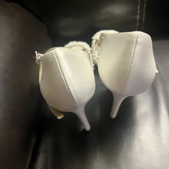 Badgley Mischka White Embellished Heels for Special Occasions 4 inches high - Picture 7 of 10